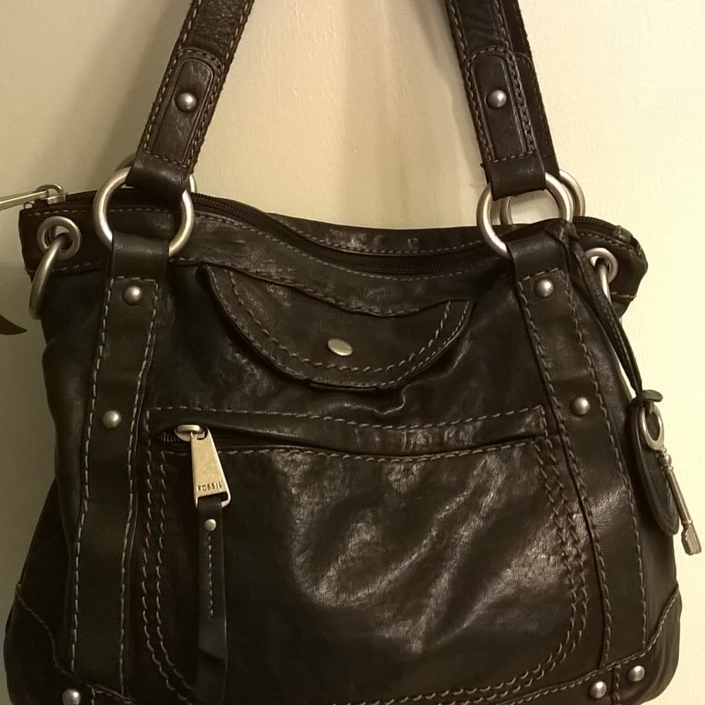 Fossil Black Leather shoulder bag.